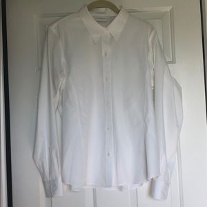 NWOT Liz Claiborne  Button Up Shirt!